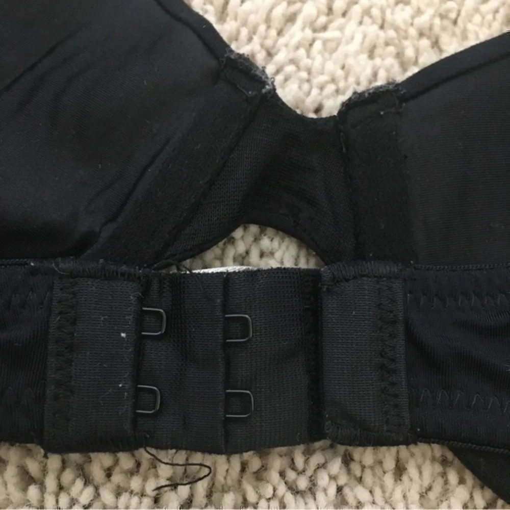 Black Maidenform size 34C bra